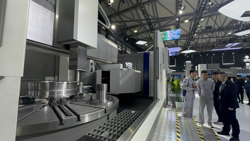 进口钻攻中心与国产加工中心：性能对比解析